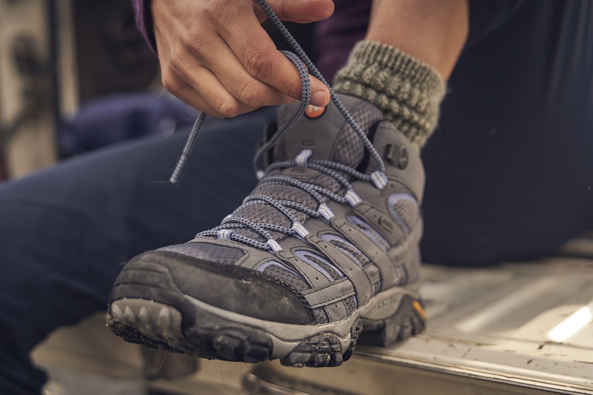 How To - Lace Hiking Boots
