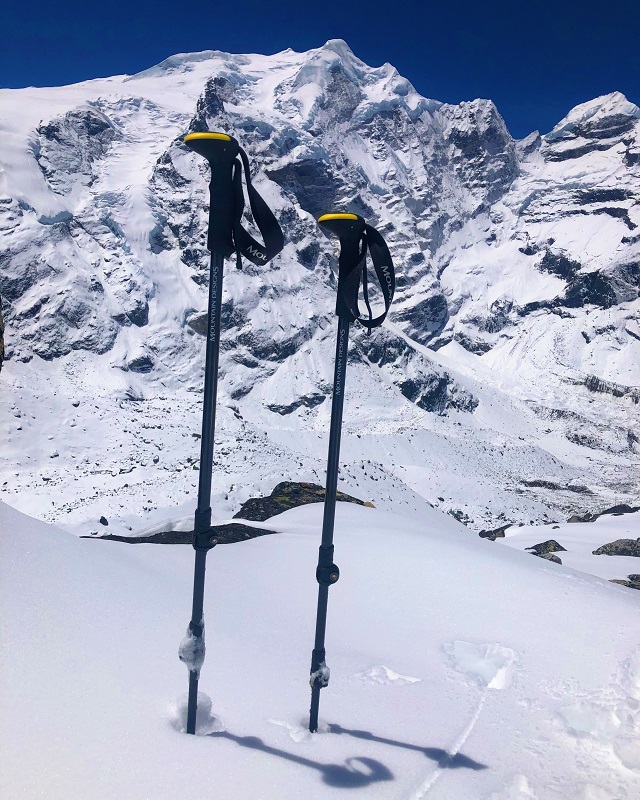 Mountain Designs Tread Carbon hiking poles perched in the snow