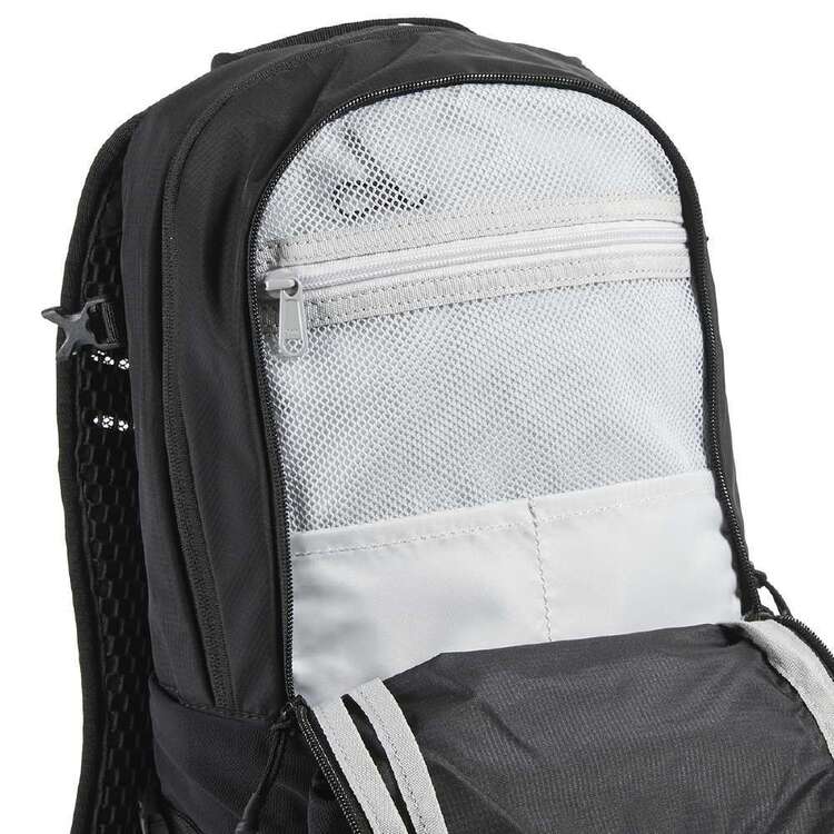 Pursuit Plus 12 Hydro Pack Black 12 L Pursuit Plus 12 Hydro Pack Black 12 L