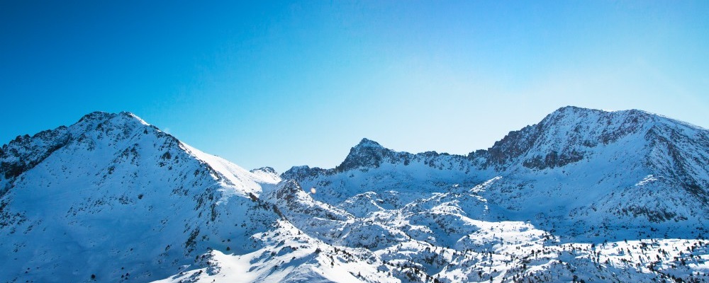 A Skiers Guide to Japan A Skiers Guide to Japan