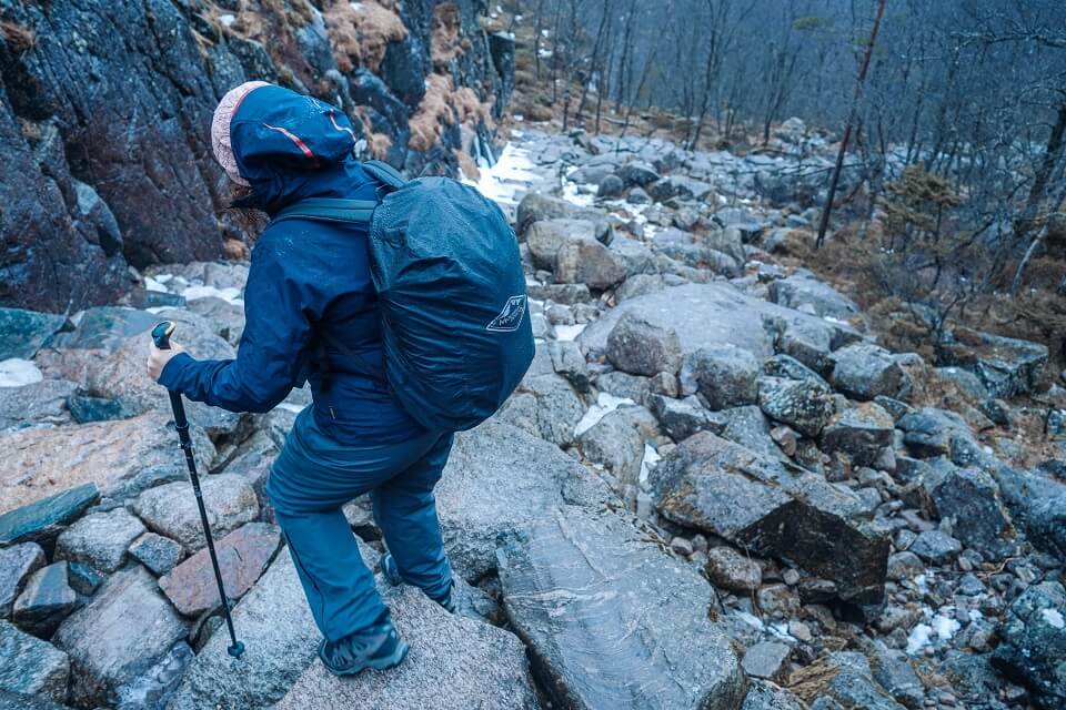 Stability underfoot on the descent