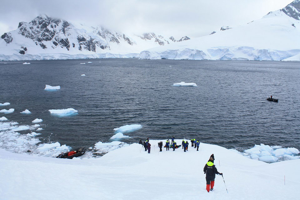 Ari Comben expedition with Homeward Bound