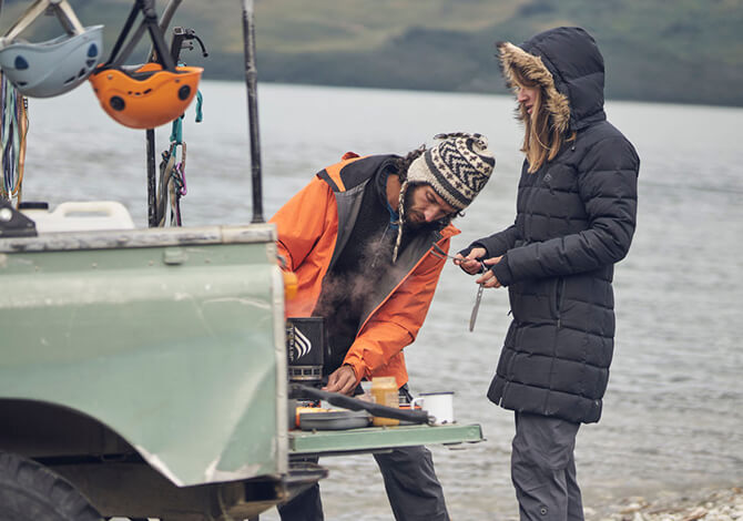 How to Stay Warm While Winter Camping How to Stay Warm While Winter Camping