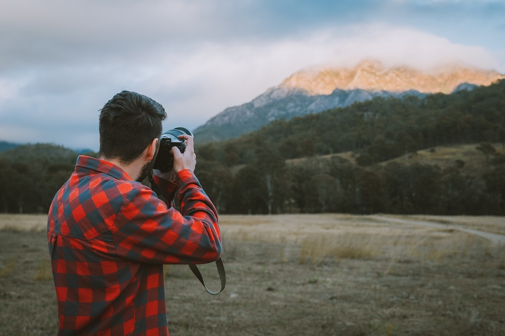 Inspirational Photographers To Follow This Season Inspirational Photographers To Follow This Season