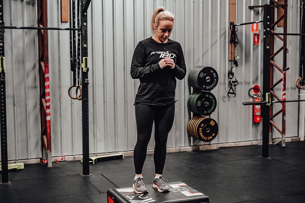 Maintain Hip Alignment As You Drive Up Maintain Hip Alignment As You Drive Up