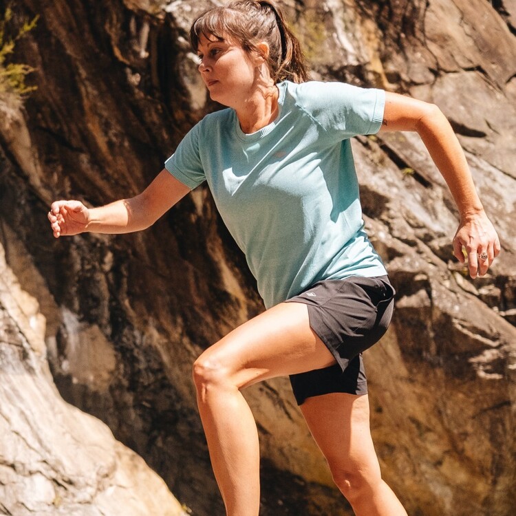 Women's Aventurine Short Black Women's Aventurine Short Black