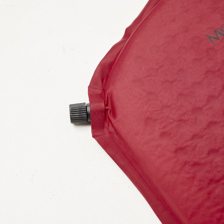 Mountain Designs Pro II 2.5 Mat Red Mountain Designs Pro II 2.5 Mat Red