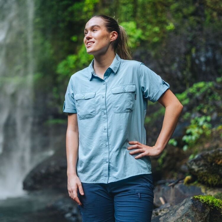 Mountain Designs Women's Wilpena Short Sleeve Shirt Sky Mountain Designs Women's Wilpena Short Sleeve Shirt Sky