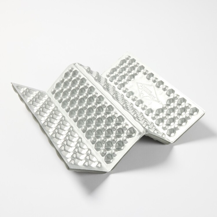 Mountain Designs Hikelite Seat Pad Silver Mountain Designs Hikelite Seat Pad Silver