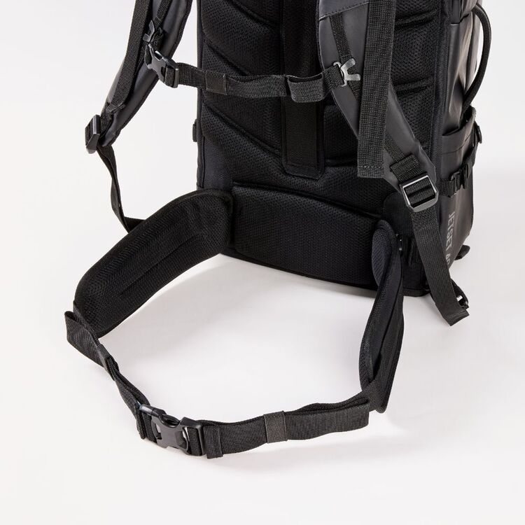 Mountain Designs Jetset Travel Pack 40L Black 40 L Mountain Designs Jetset Travel Pack 40L Black 40 L