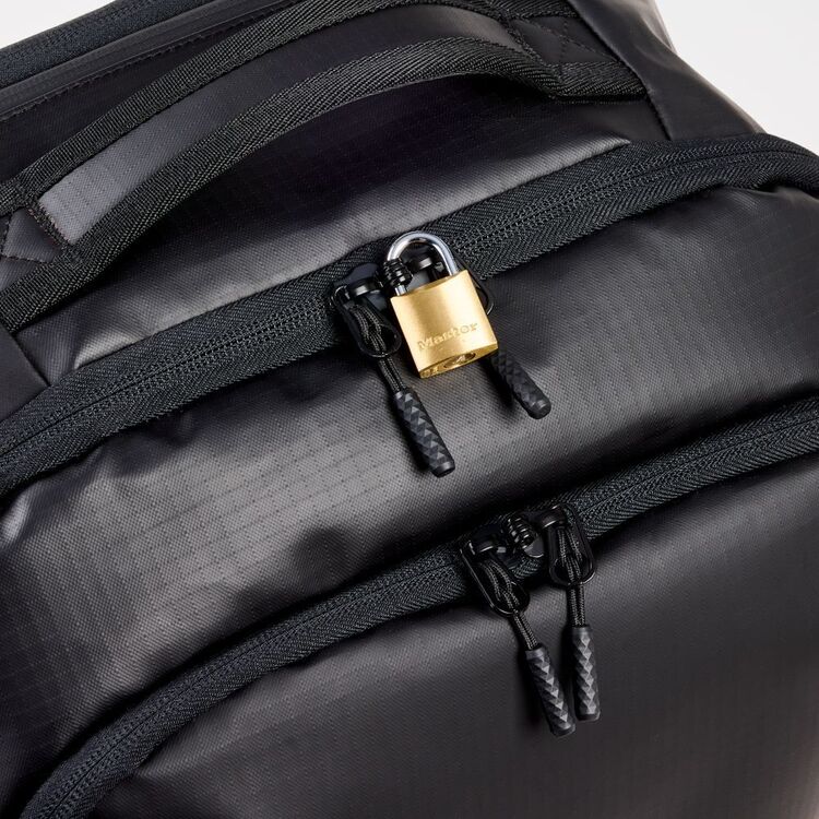 Mountain Designs Jetset Travel Pack 40L Black 40 L Mountain Designs Jetset Travel Pack 40L Black 40 L