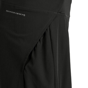 Women's Aventurine Short Black Women's Aventurine Short Black
