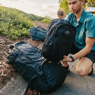 Endeavour 70L + 10L Travel Pack Black 70+10 L Endeavour 70L + 10L Travel Pack Black 70+10 L