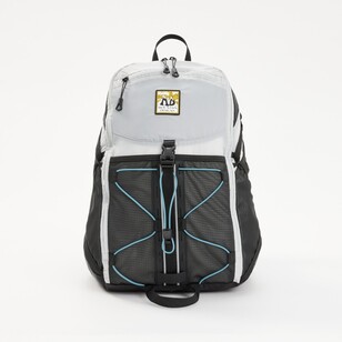 Mountain Designs Outrace Legacy Edition Day Pack Charcoal 20 L Mountain Designs Outrace Legacy Edition Day Pack Charcoal 20 L