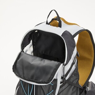 Mountain Designs Outrace Legacy Edition Day Pack Charcoal 20 L Mountain Designs Outrace Legacy Edition Day Pack Charcoal 20 L