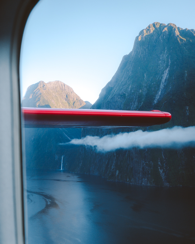 A Spectacular Morning Flying Through Fiordland & Into Milford Sound A Spectacular Morning Flying Through Fiordland & Into Milford Sound