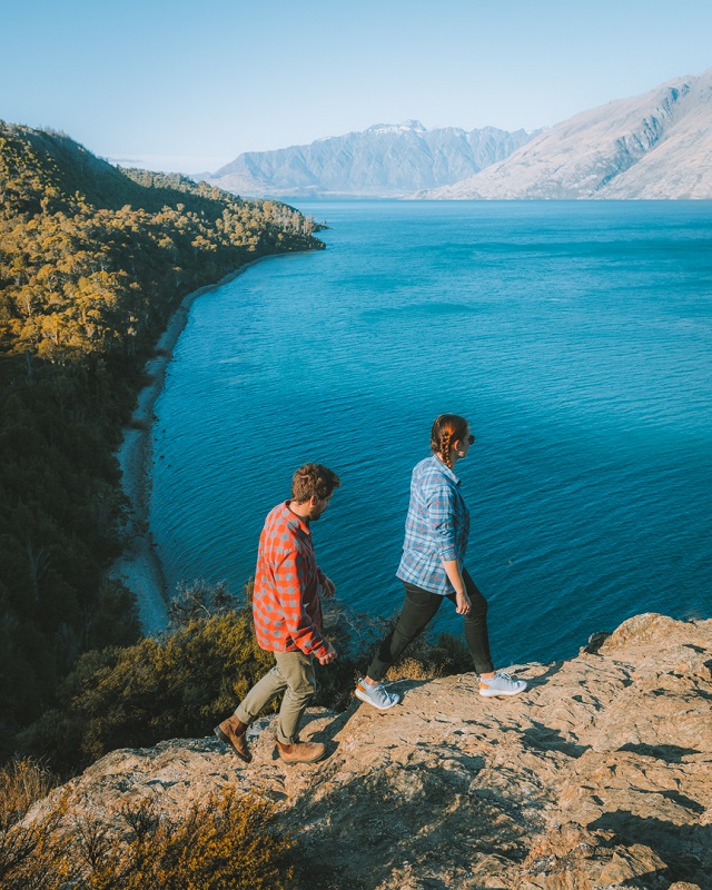 Views Of Lake Wakatipu & The Remarkables Views Of Lake Wakatipu & The Remarkables