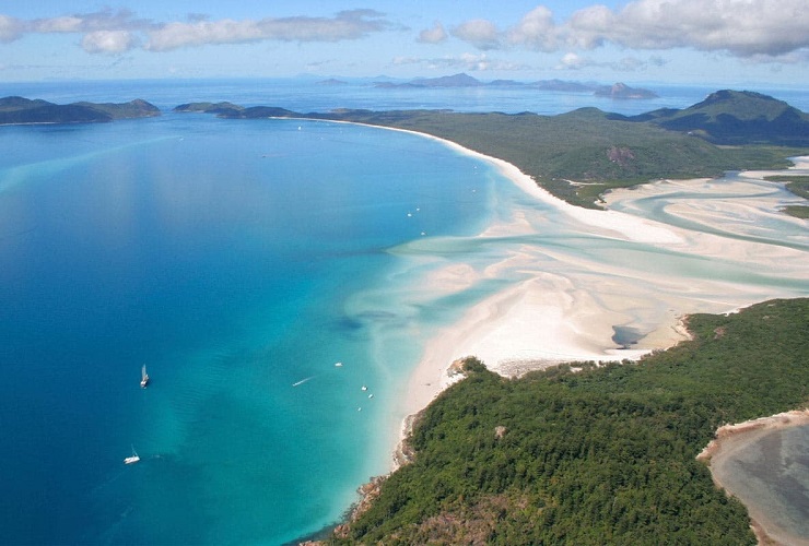 The Incredible Natural Beauty Of The Great Barrier Reef